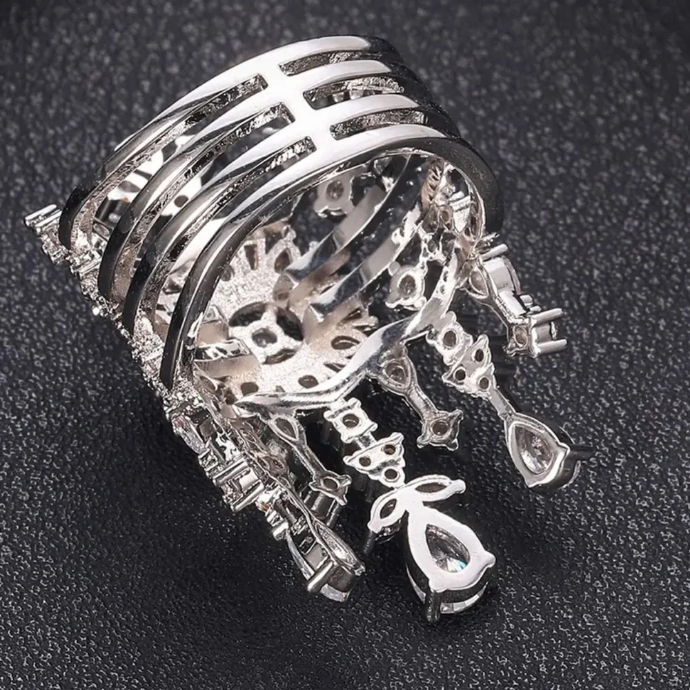 GORGEOUS Diamond & Platinum Crown Ring